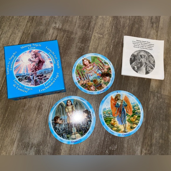 Shining Angels Tarot by Guiditta Dembech 2009 - Picture 4 of 11